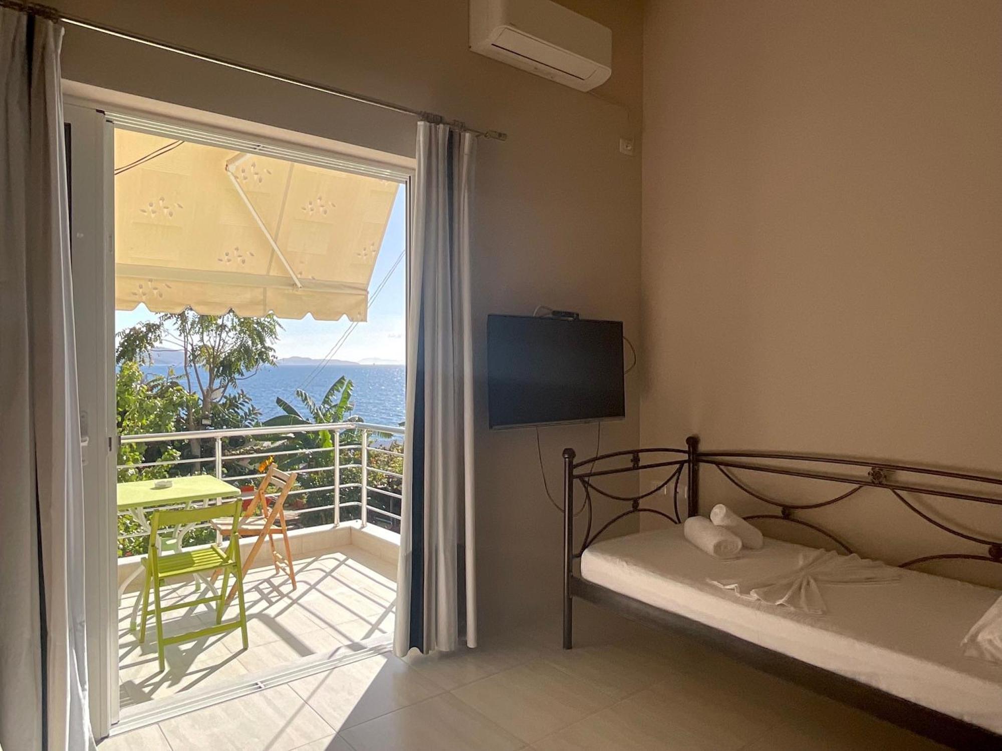 Mojito Beach Apartments With Free Parking Sarandë Rum bild
