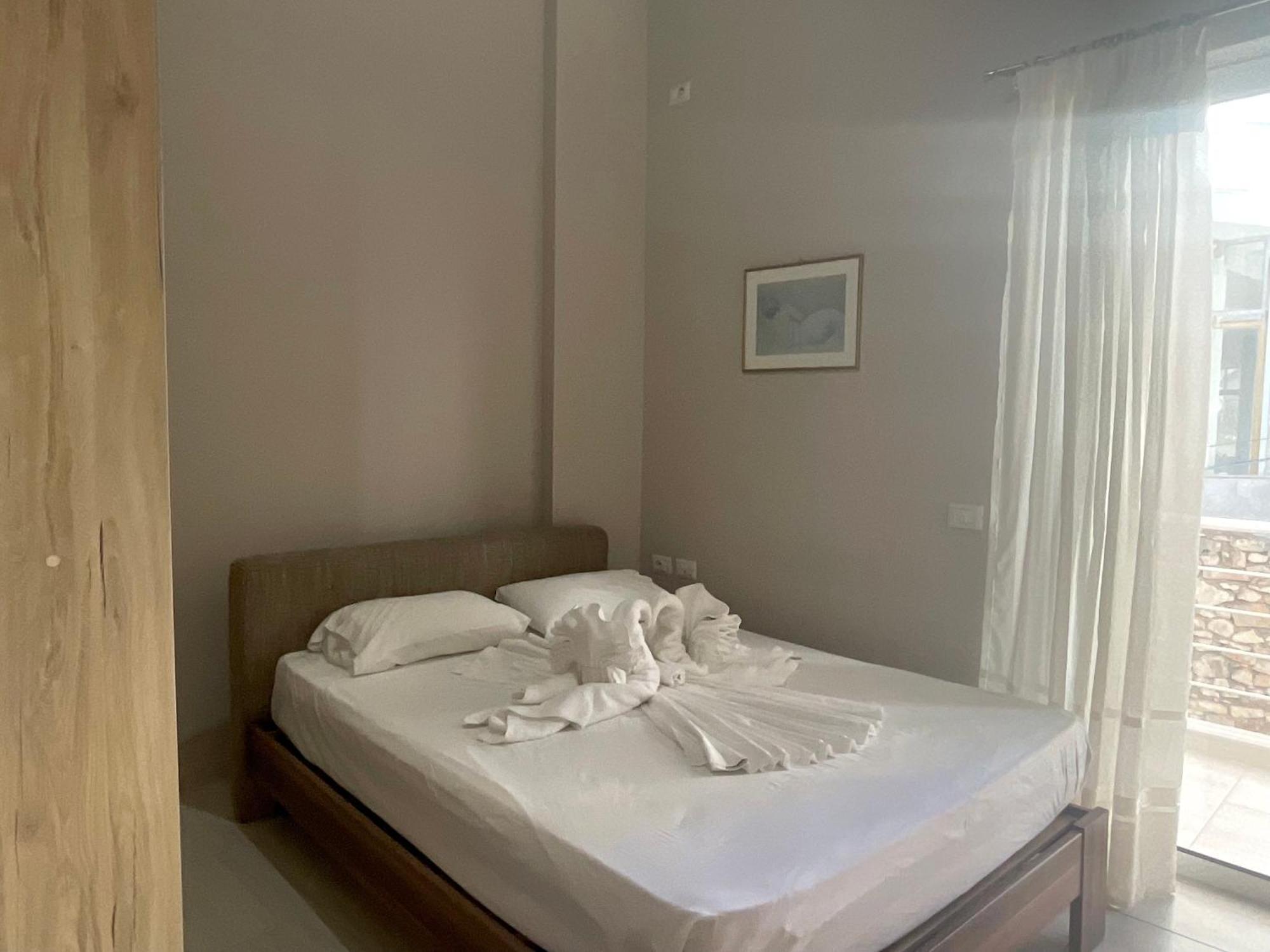 Mojito Beach Apartments With Free Parking Sarandë Exteriör bild